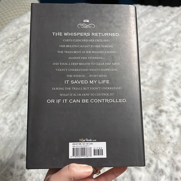 Joelle charbonneau books. 3/4 books in series.novella included in the white book - Picture 4 of 7